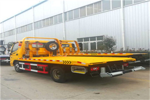 南靖附近拖车救援搭电